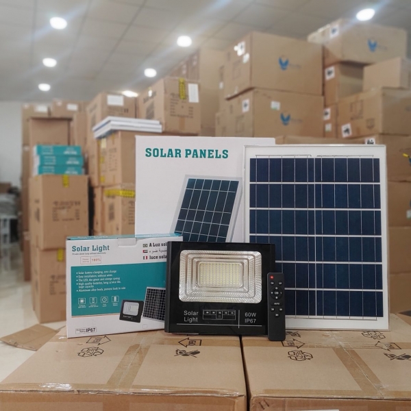 Đèn năng lượng mặt trời Blue Sky NP-60, Công suất 60W