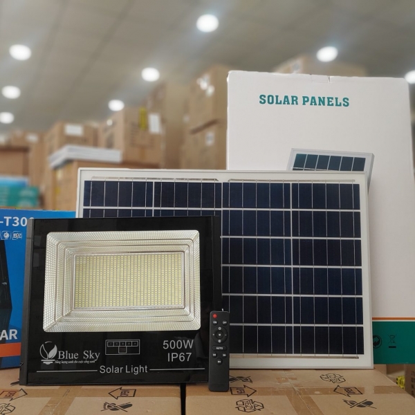 Đèn năng lượng mặt trời Blue Sky NP-500, Công suất 500W