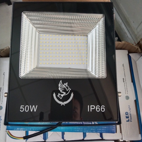 Đèn pha led bồ câu 50W,100W, 200W chip led SMD 